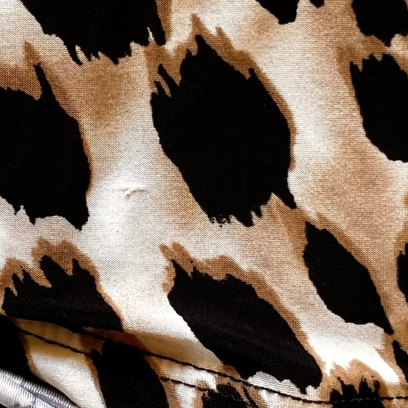 INC International Concepts Ombré Cheetah Zip Pocket Long Sleeve Top Women’s - Picture 14 of 14